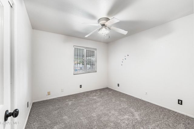 5241 E Avenue R12, Palmdale, CA 93552