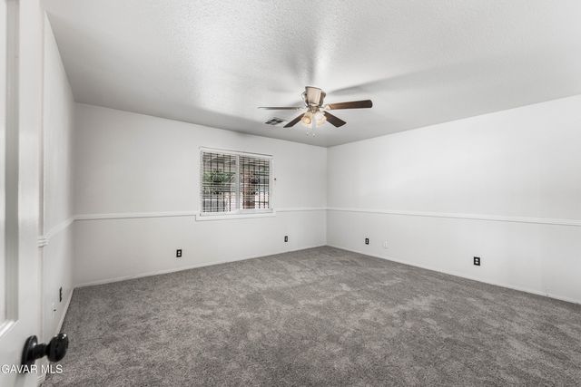 5241 E Avenue R12, Palmdale, CA 93552