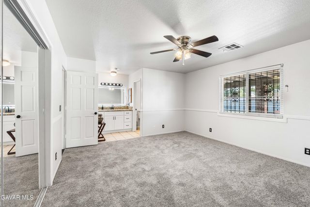 5241 E Avenue R12, Palmdale, CA 93552