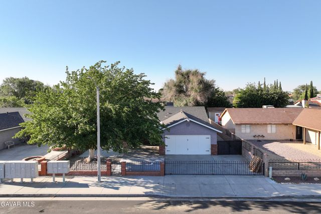 5241 E Avenue R12, Palmdale, CA 93552