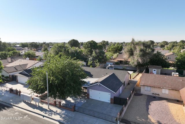 5241 E Avenue R12, Palmdale, CA 93552