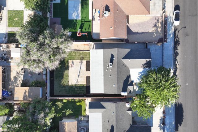 5241 E Avenue R12, Palmdale, CA 93552