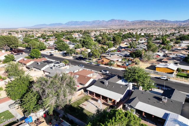 5241 E Avenue R12, Palmdale, CA 93552