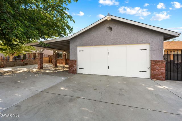 5241 E Avenue R12, Palmdale, CA 93552