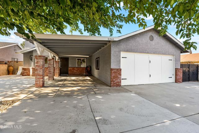 5241 E Avenue R12, Palmdale, CA 93552