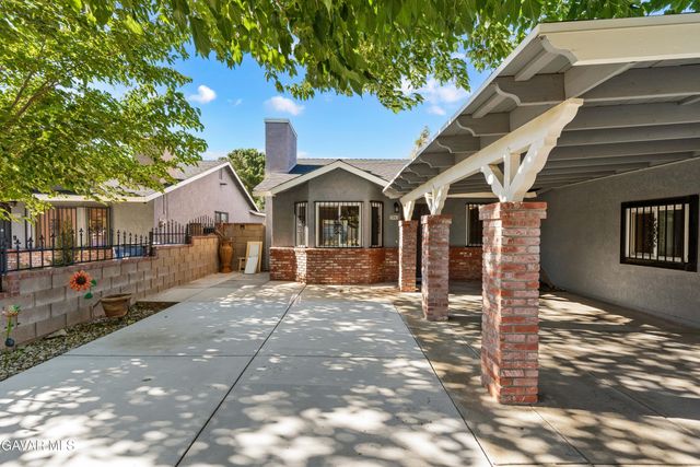 5241 E Avenue R12, Palmdale, CA 93552