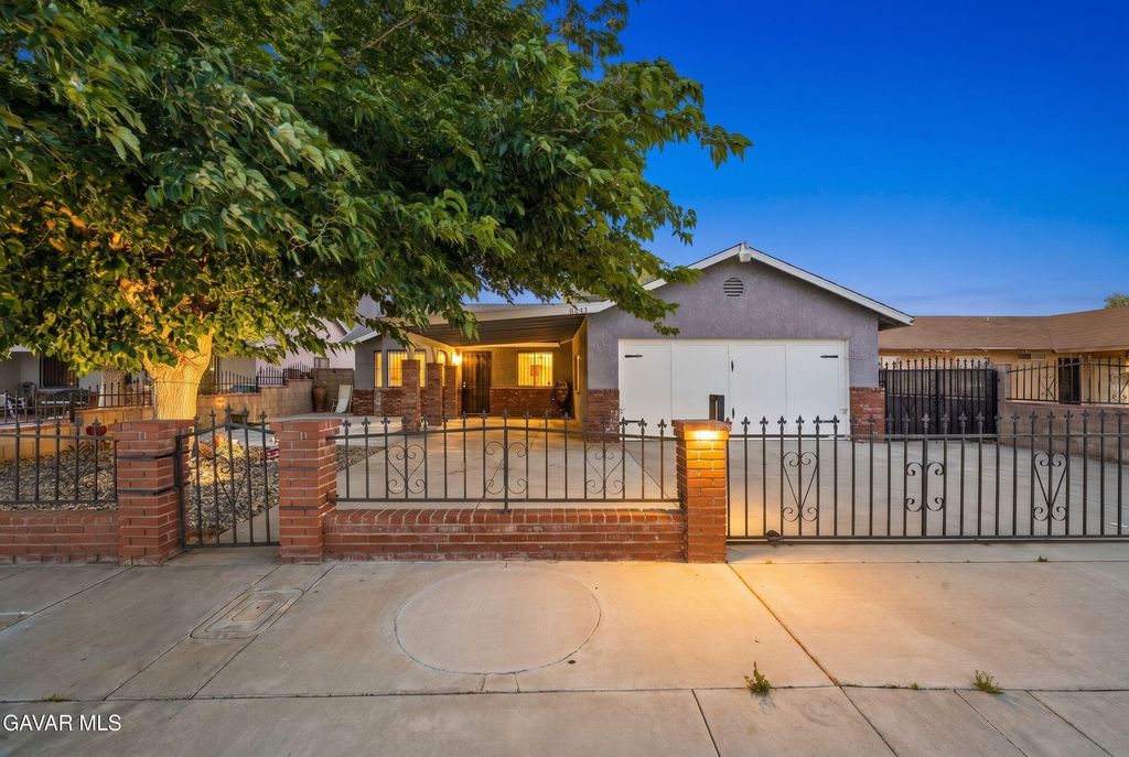 5241 E Avenue R12, Palmdale, CA 93552