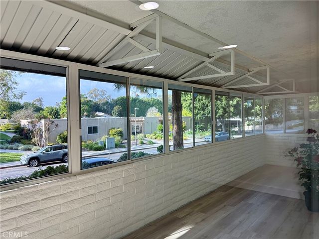 2277 Via mariposa W B, Laguna Woods, CA 92637