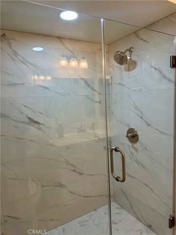 2277 Via mariposa W B, Laguna Woods, CA 92637
