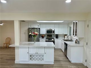 2277 Via mariposa W B, Laguna Woods, CA 92637