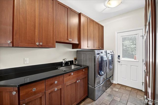 202 Fick Farm Road, Chesterfield, MO 63005