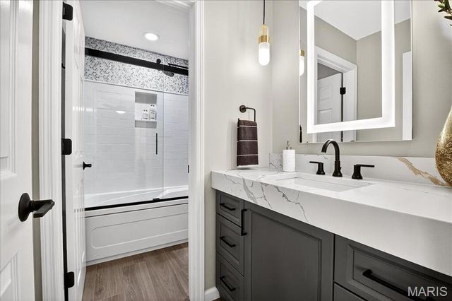 202 Fick Farm Road, Chesterfield, MO 63005