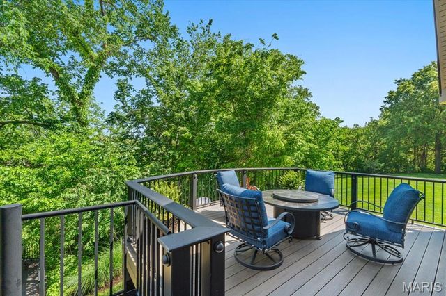 202 Fick Farm Road, Chesterfield, MO 63005