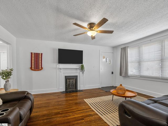 129 Spring Street, Reidville, SC 29375