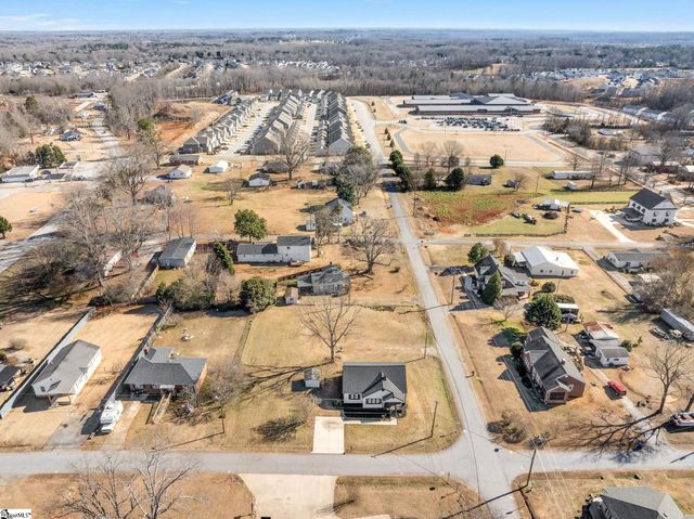 129 Spring Street, Reidville, SC 29375