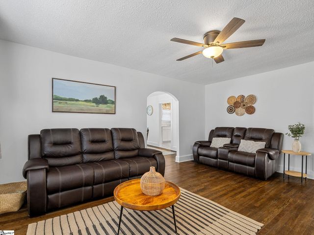 129 Spring Street, Reidville, SC 29375