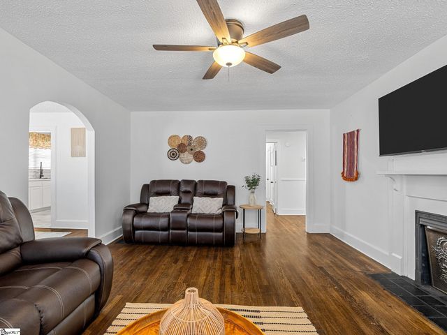 129 Spring Street, Reidville, SC 29375