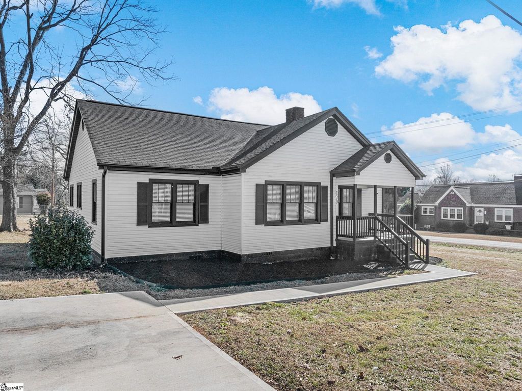 129 Spring Street, Reidville, SC 29375