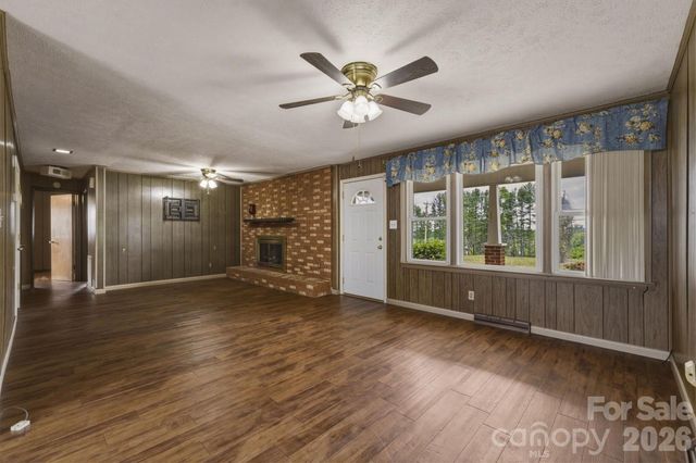930 Enola Road, Morganton, NC 28655