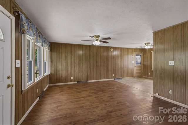 930 Enola Road, Morganton, NC 28655