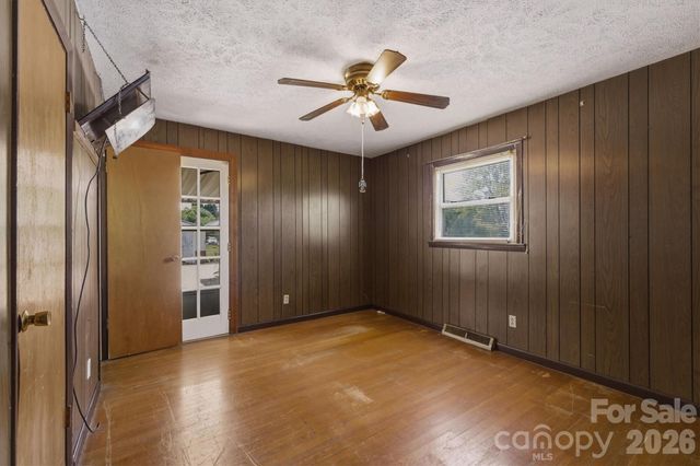 930 Enola Road, Morganton, NC 28655