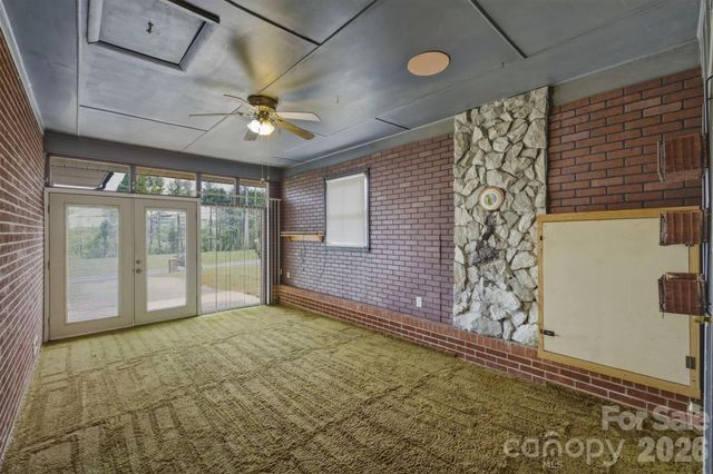 930 Enola Road, Morganton, NC 28655