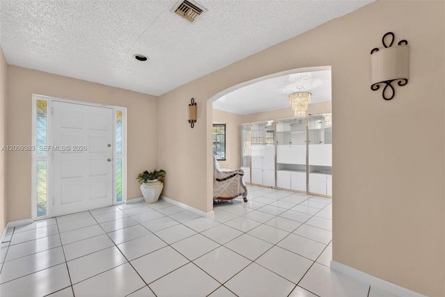 2450 NW 108th St, Miami, FL 33167