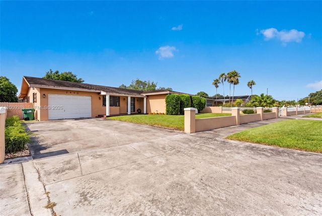 2450 NW 108th St, Miami, FL 33167