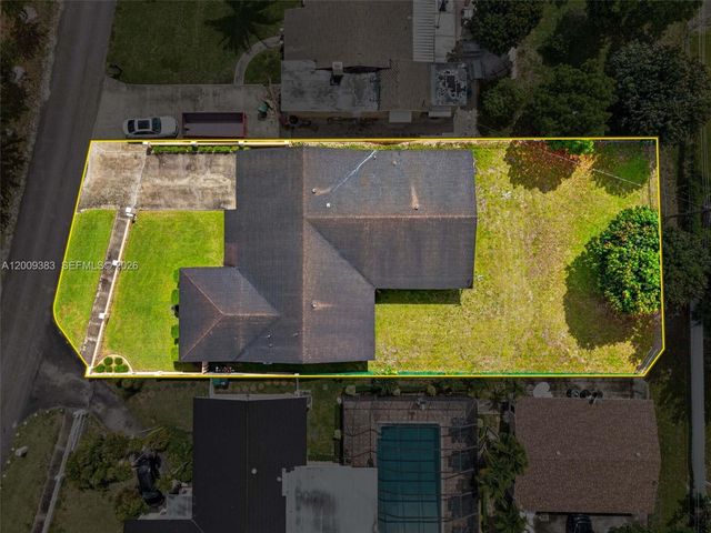 2450 NW 108th St, Miami, FL 33167