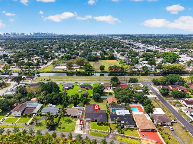 2450 NW 108th St, Miami, FL 33167
