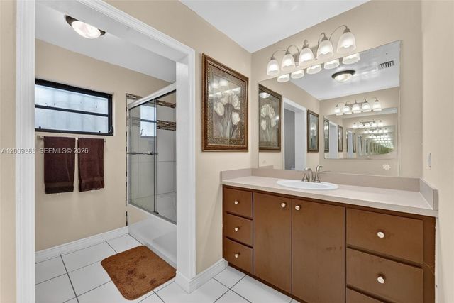 2450 NW 108th St, Miami, FL 33167