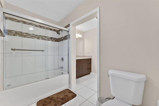 2450 NW 108th St, Miami, FL 33167
