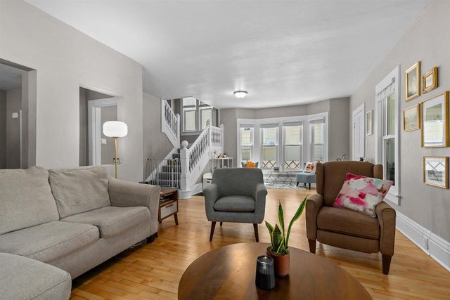 623 W NEW YORK AVENUE, Oshkosh, WI 54901