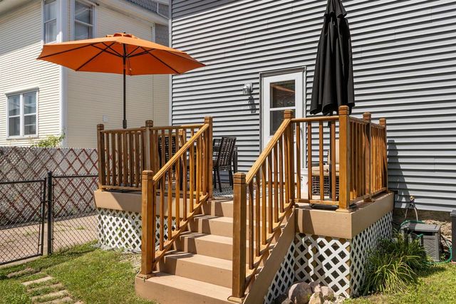 623 W NEW YORK AVENUE, Oshkosh, WI 54901