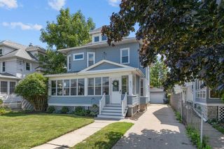 623 W NEW YORK AVENUE, Oshkosh, WI 54901