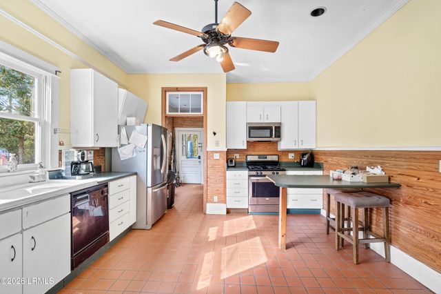 1105 Wichman Street, Walterboro, SC 29488