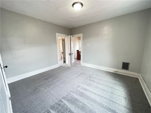 114 Merritt Ave, Carrick, PA 15227