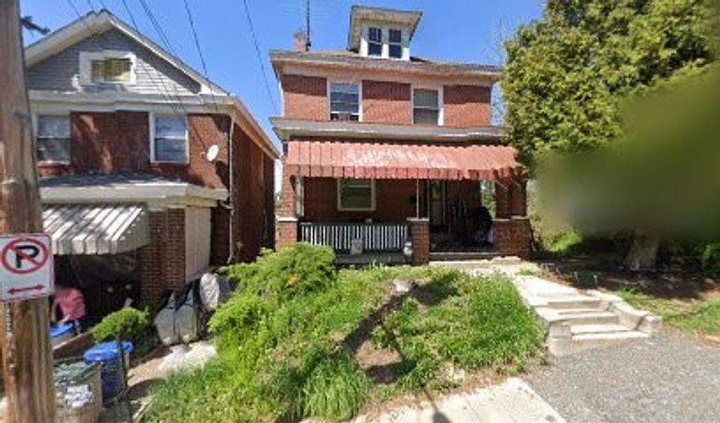 114 Merritt Ave, Carrick, PA 15227