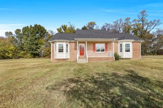 6695 Highway 41, N, Cedar Hill, TN 37032