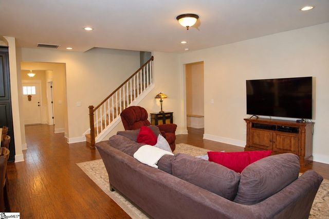 109 Martele Court, Simpsonville, SC 29680