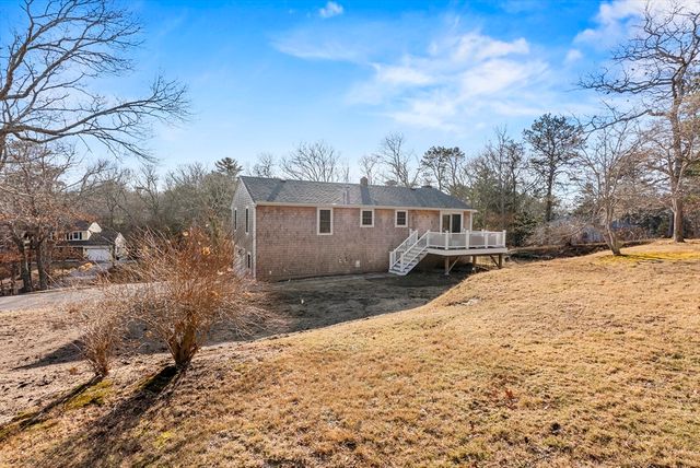 30 Pawtuxet Rd, Plymouth, MA 02360