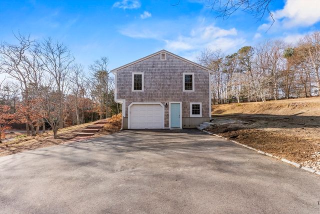 30 Pawtuxet Rd, Plymouth, MA 02360