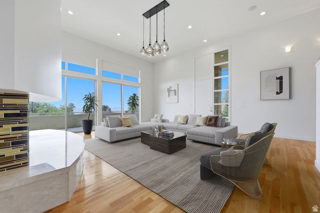 1389 E MILLBROOK WAY, Bountiful, UT 84010
