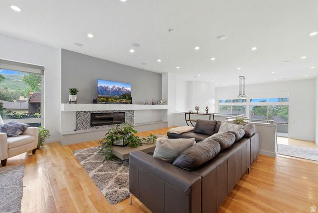 1389 E MILLBROOK WAY, Bountiful, UT 84010