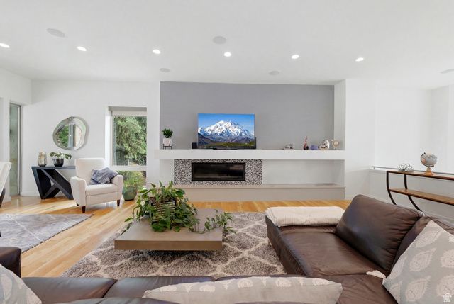 1389 E MILLBROOK WAY, Bountiful, UT 84010