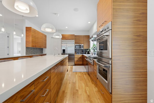 1389 E MILLBROOK WAY, Bountiful, UT 84010