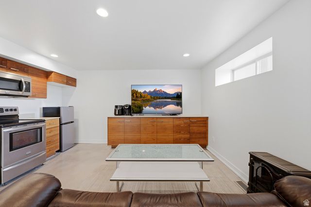 1389 E MILLBROOK WAY, Bountiful, UT 84010