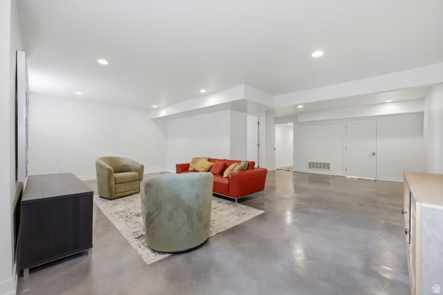 1389 E MILLBROOK WAY, Bountiful, UT 84010