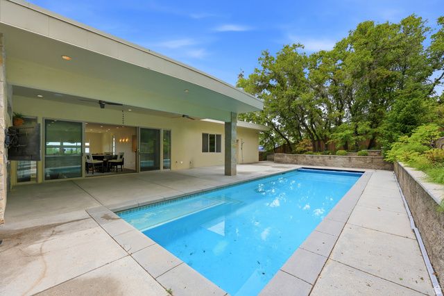 1389 E MILLBROOK WAY, Bountiful, UT 84010