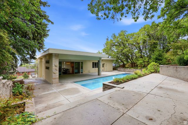 1389 E MILLBROOK WAY, Bountiful, UT 84010
